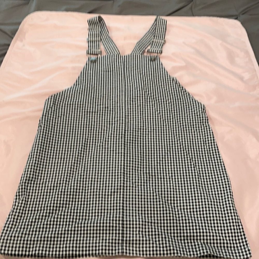 Foreverย 21โblack/white checkered overalls